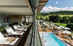  Der Preis ab 865,00 € gilt 
 pro Person im Komfort-DZ 
 f&uuml;r 5 &Uuml;bernachtungen. 