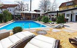 Aussenpool - Bodensee-Resort Storchen - Hotel-Restaurant-SPA Wellness in 88690 Uhldingen - Mühlhofen