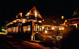 Hotel bei Nacht - Hotel Grüner Wald in 72250 Freudenstadt-Lauterbad
