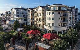 Hotelansicht Promenadenseite - DAS AHLBECK HOTEL SPA in 17419 Seebad Ahlbeck